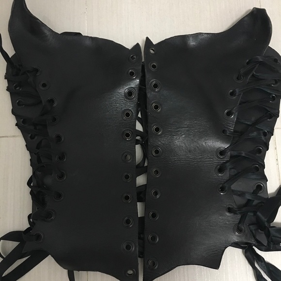 Leather Corset by AMF Korsets - Picture 3 of 4